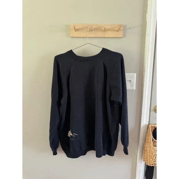 vintage puff paint wolf crewneck - Picture 4 of 4